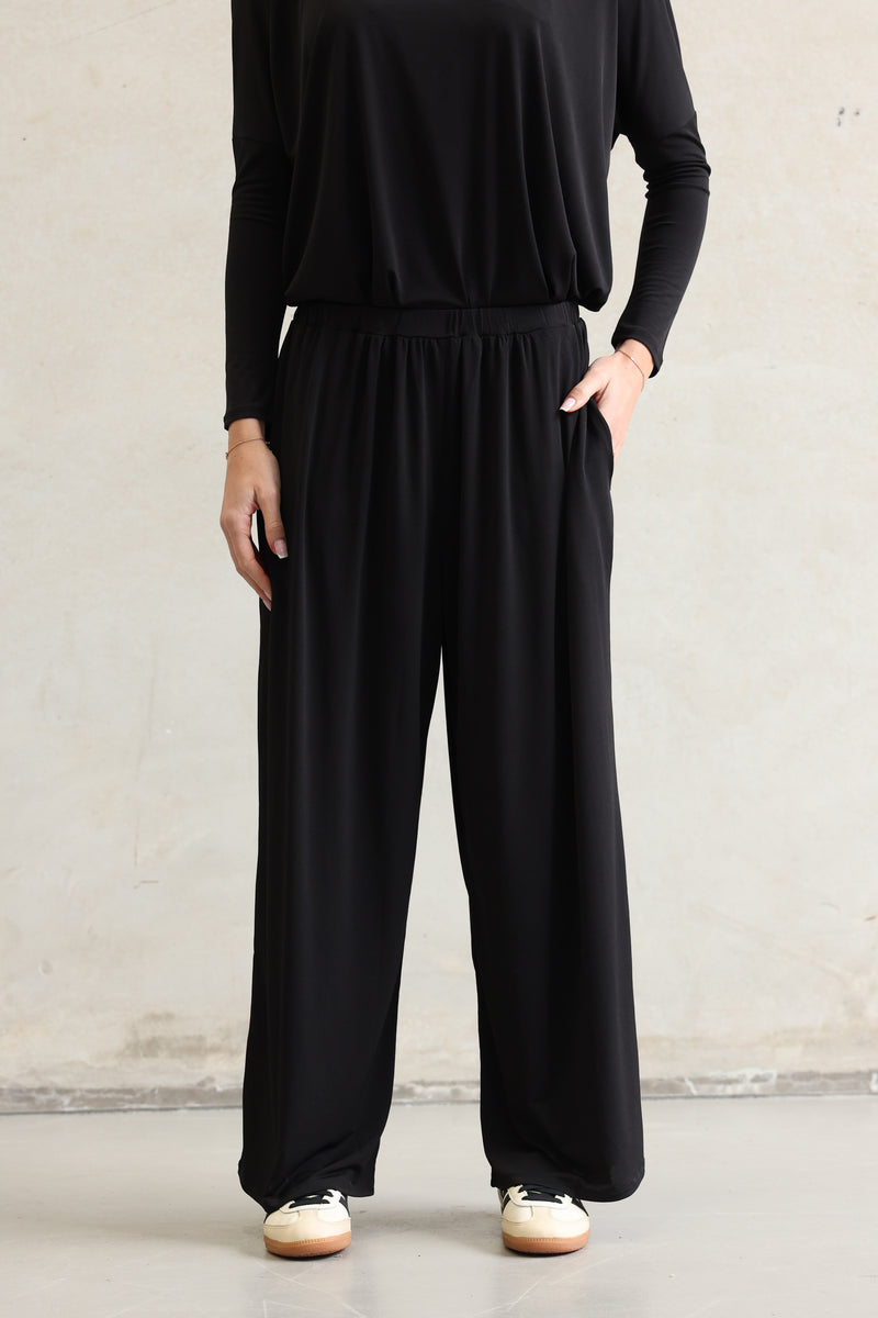 Drape Palazzo Pants Black – SuElle Boutique