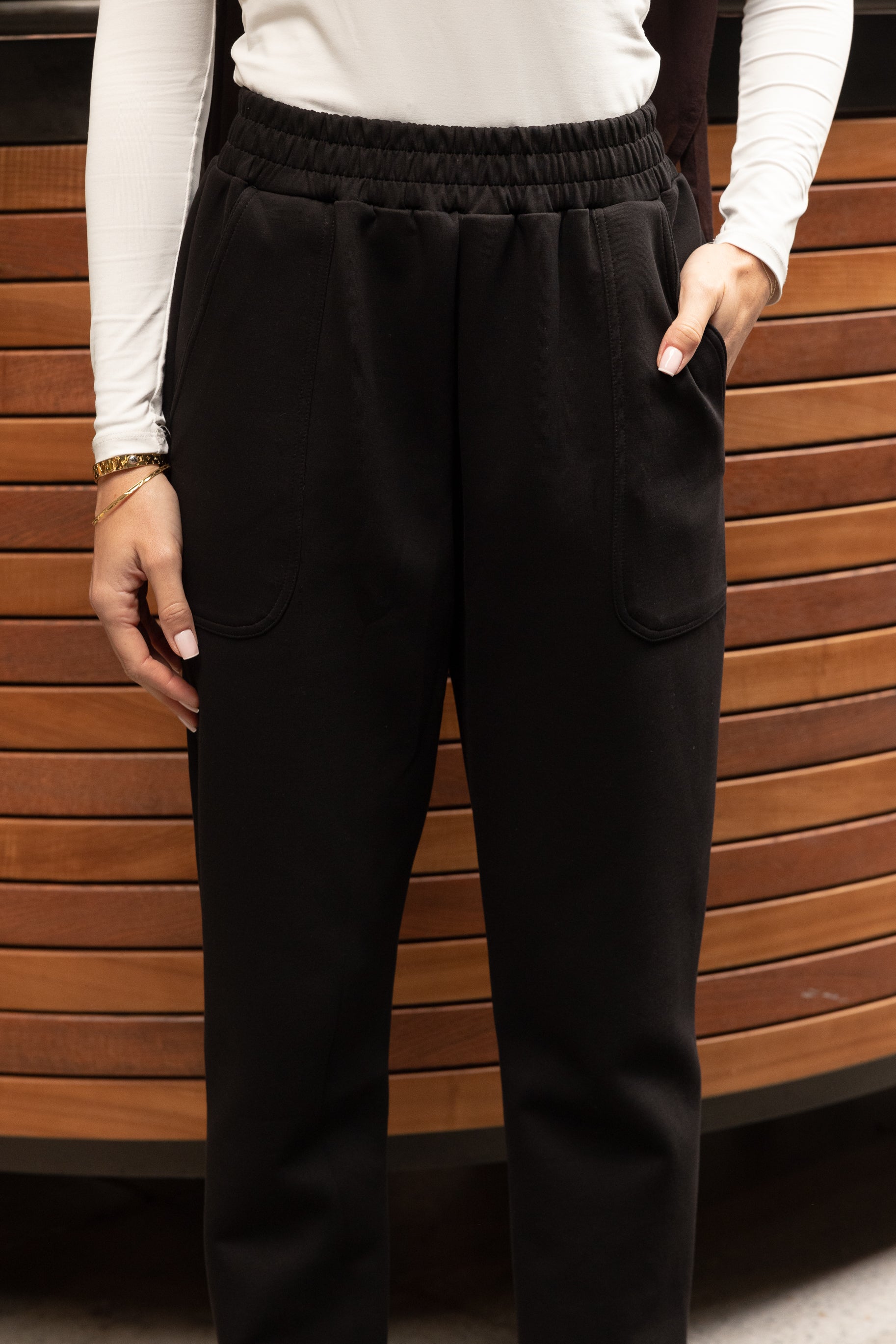 The Weekend Pant Black