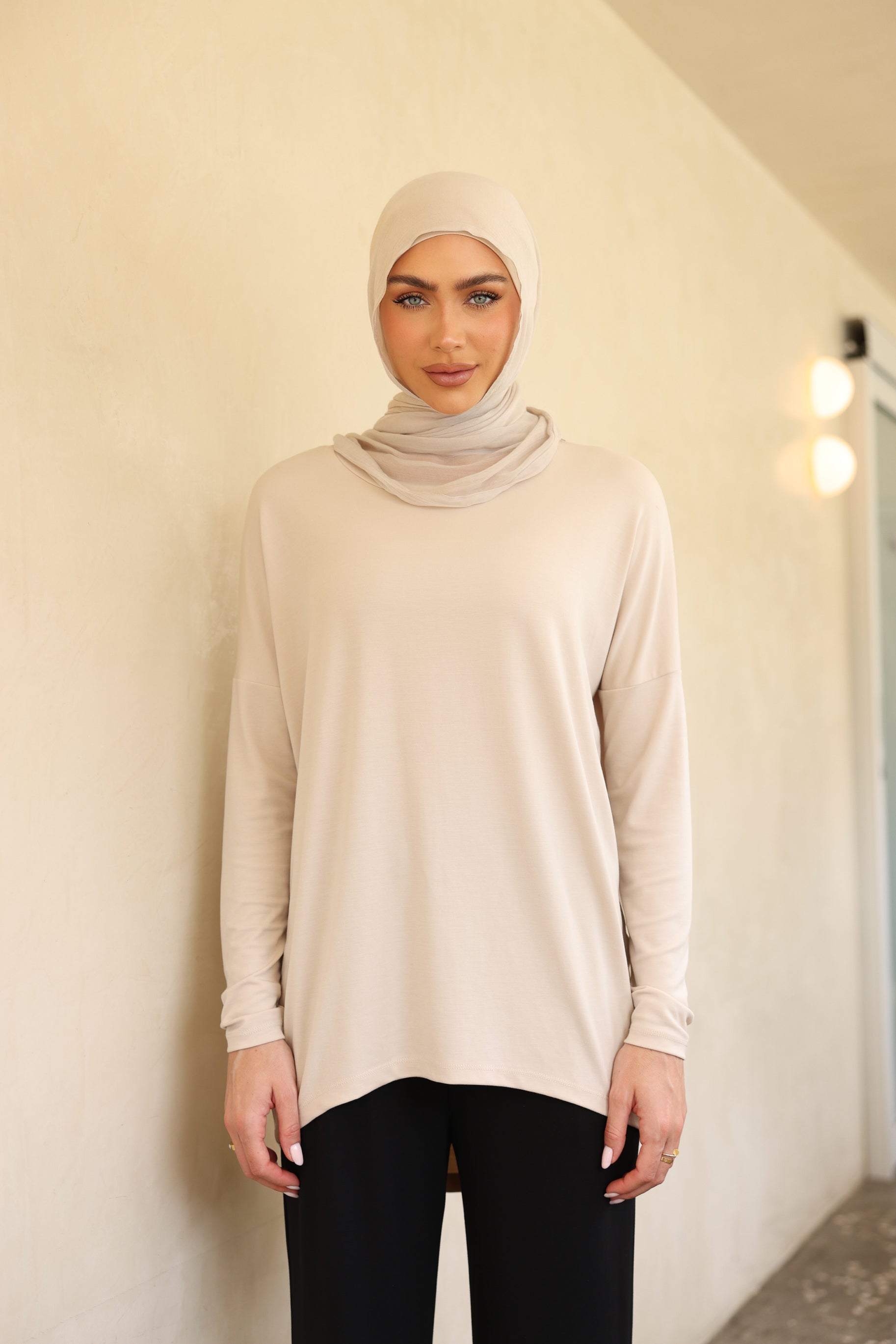 The Curve Top Beige