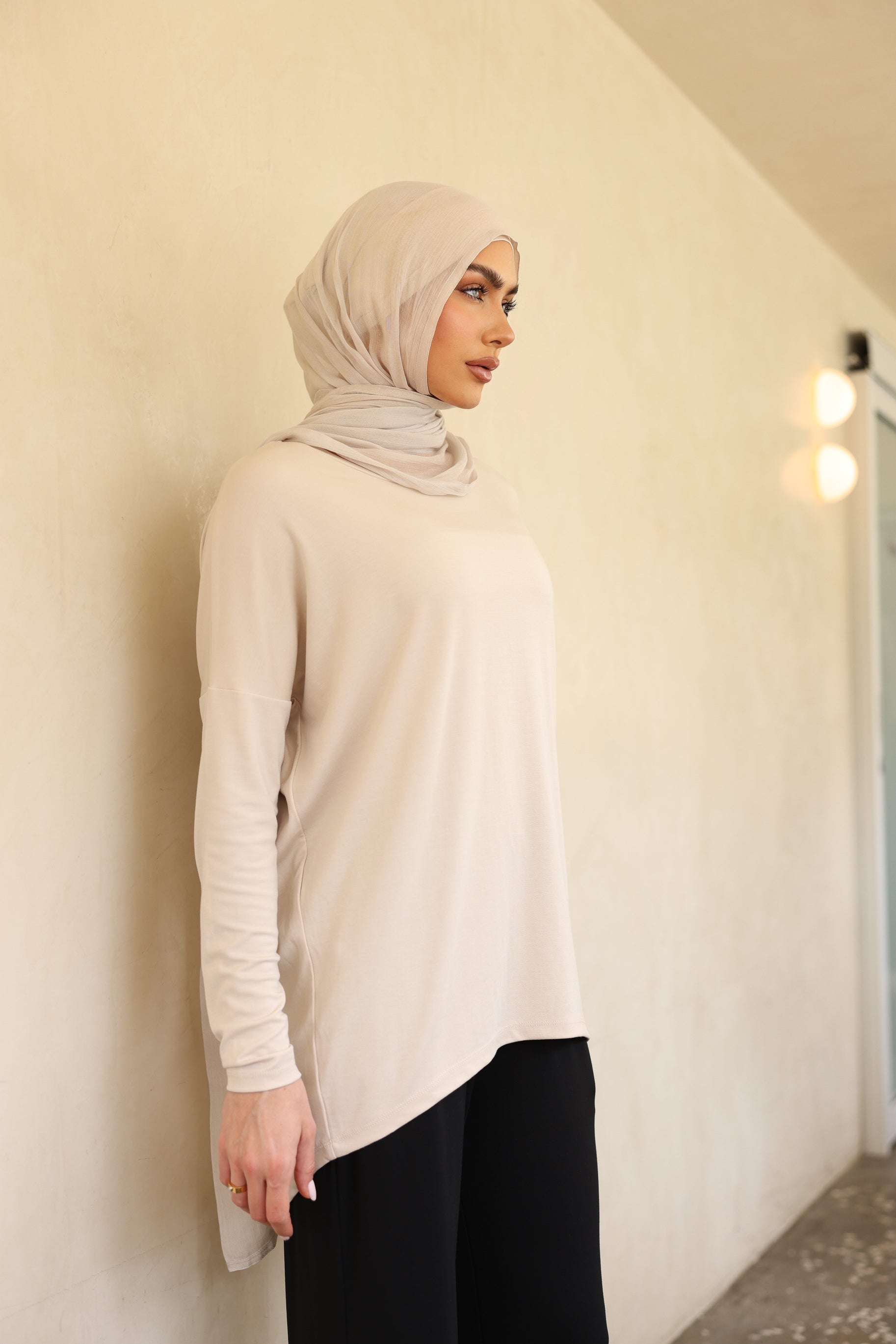 The Curve Top Beige