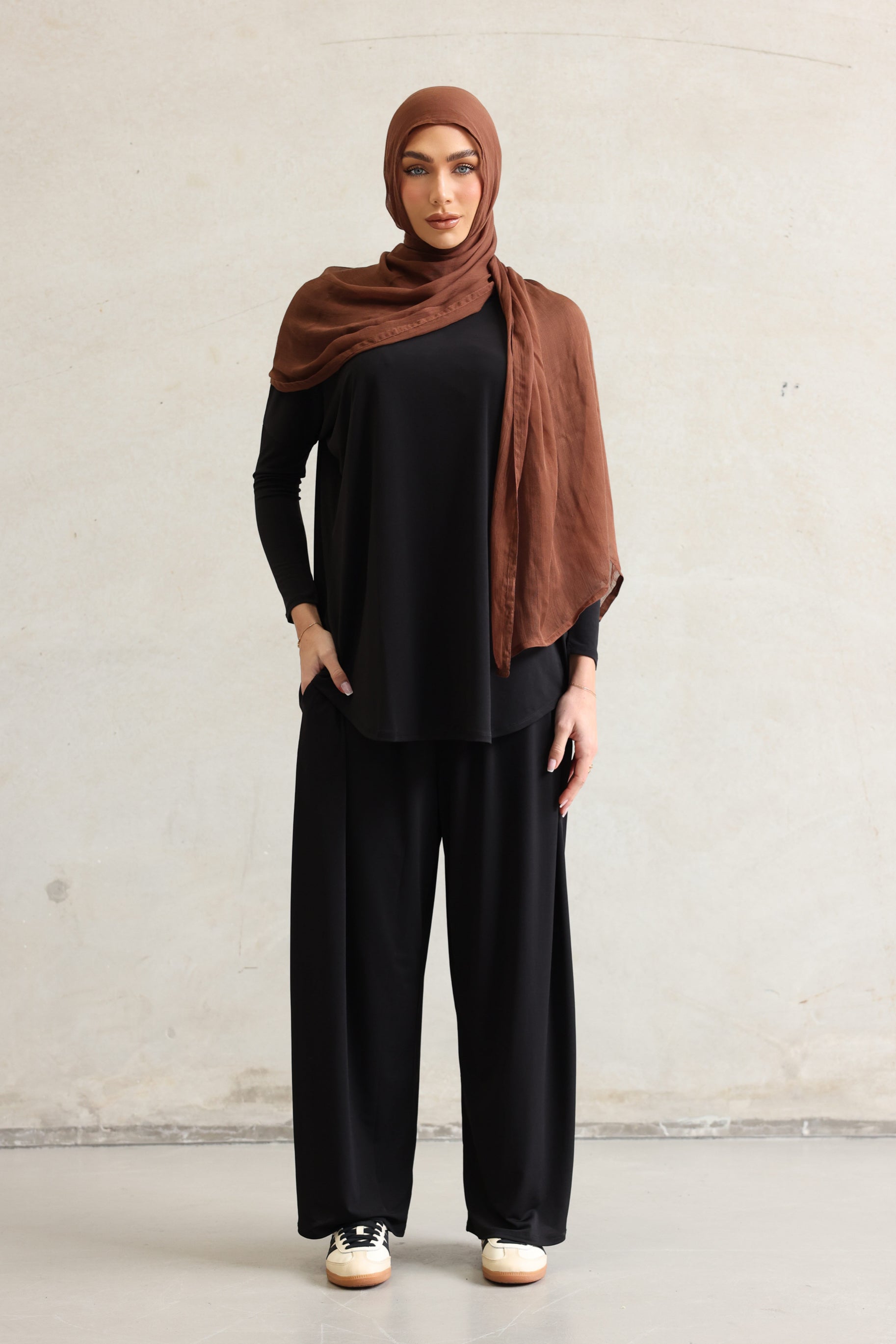 Drape Basix Staple Top Black