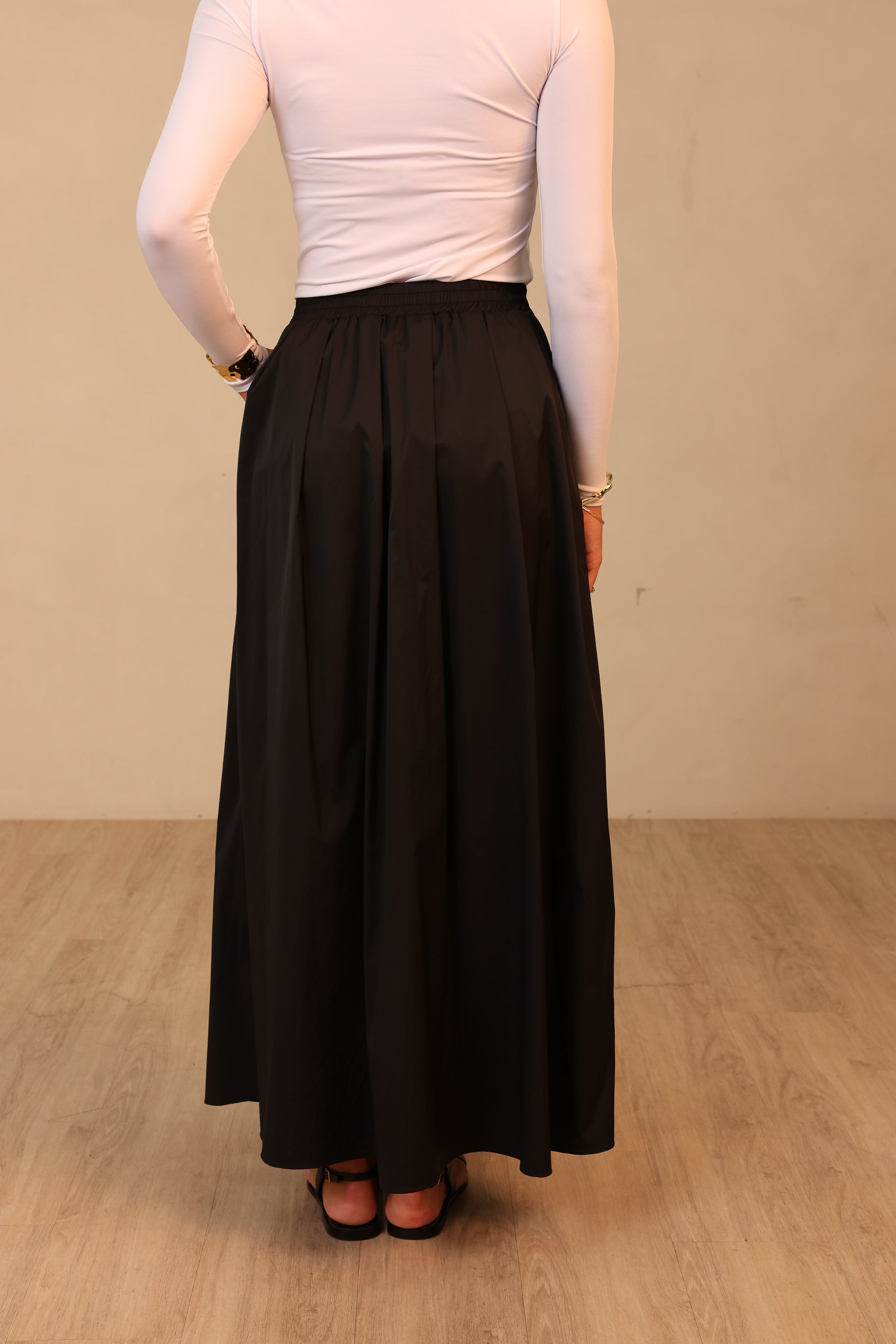 Staple Parachute Skirt Black