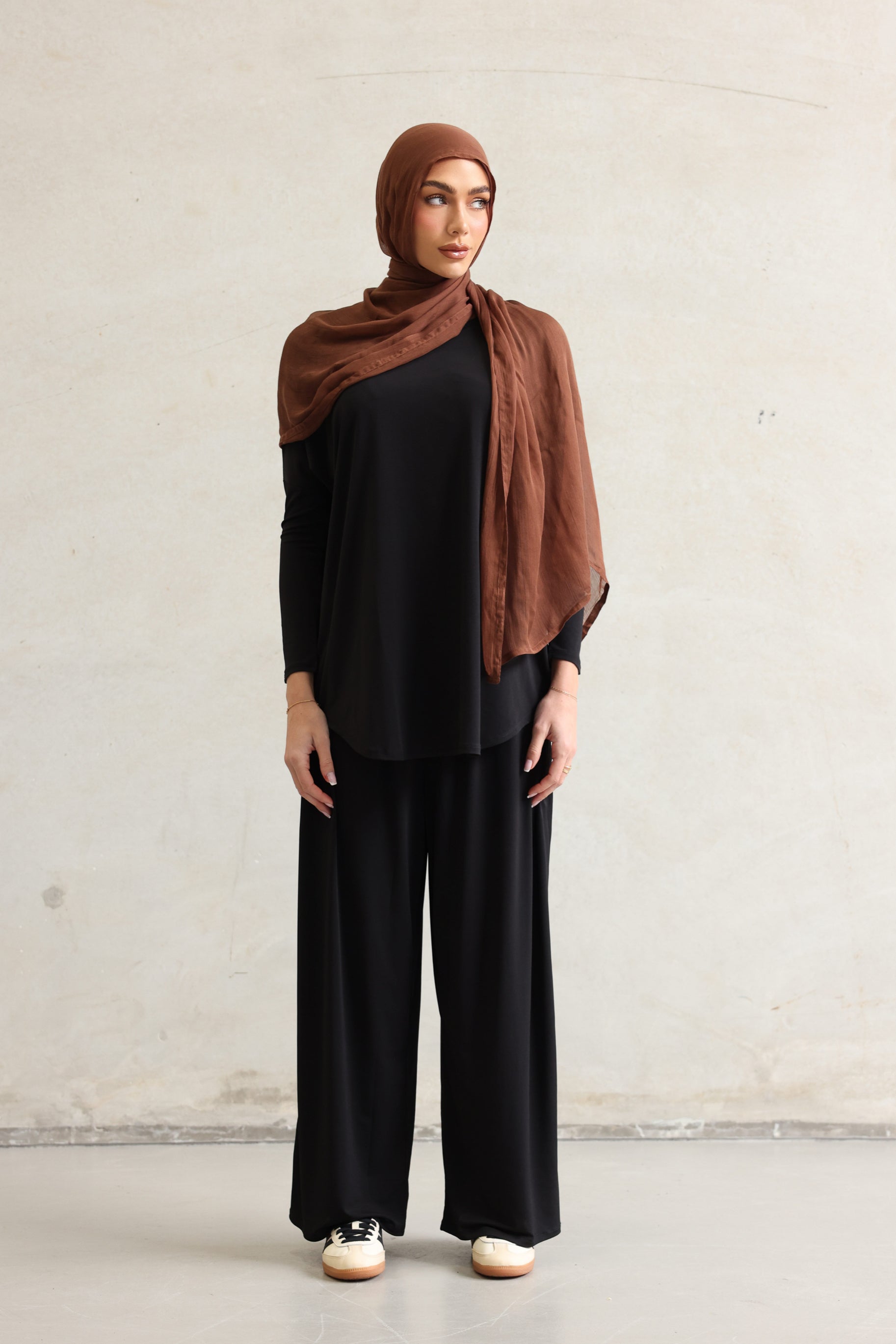 Drape Basix Staple Top Black