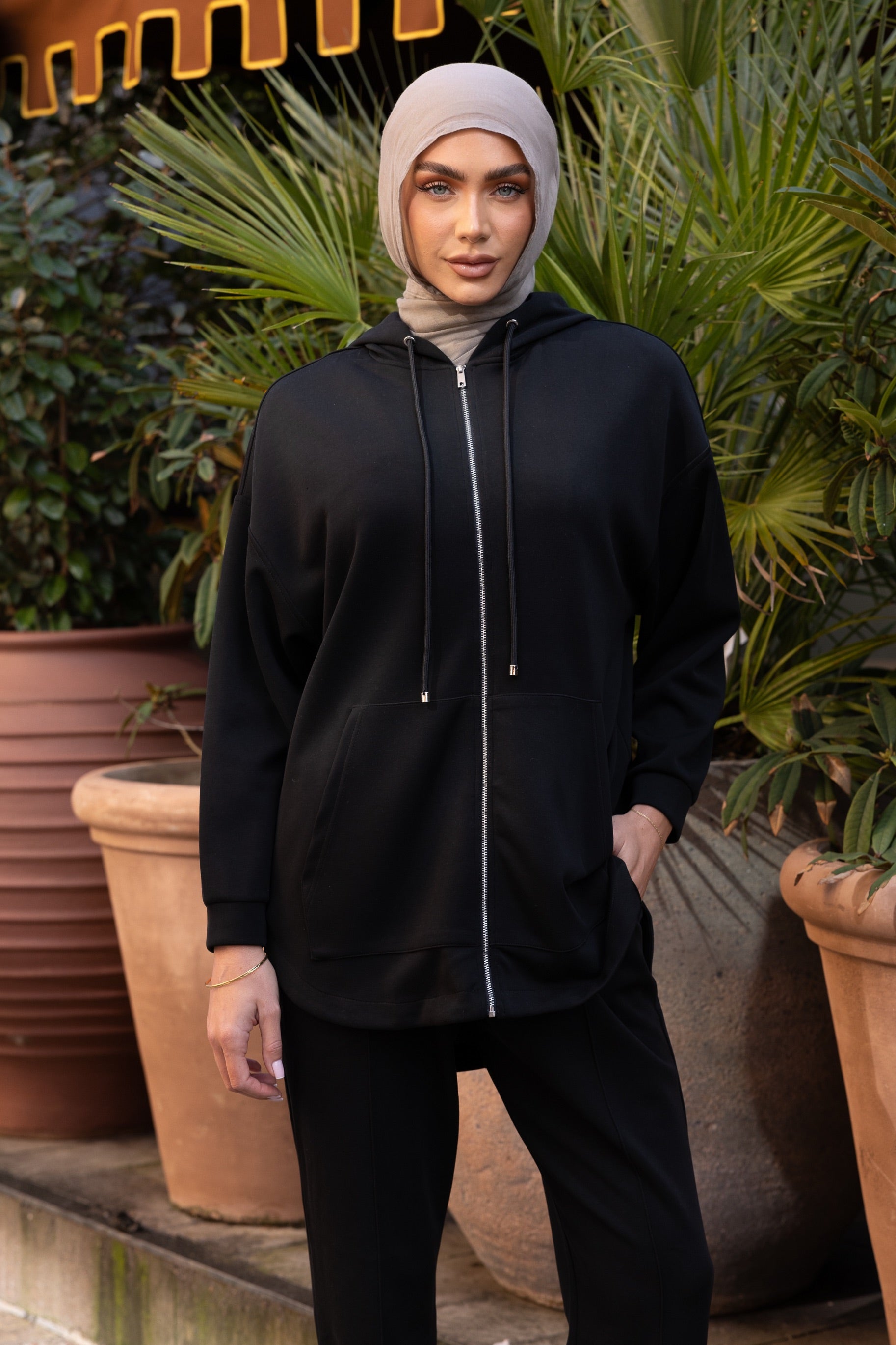 The Weekend Hoodie Black